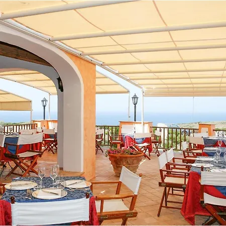 2 Bedroom Gorgeous In Punta Su Turrione Appartamento *